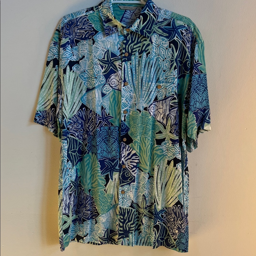 Paradise Collection Tropical Reef Men's Casual Button Down Shirt